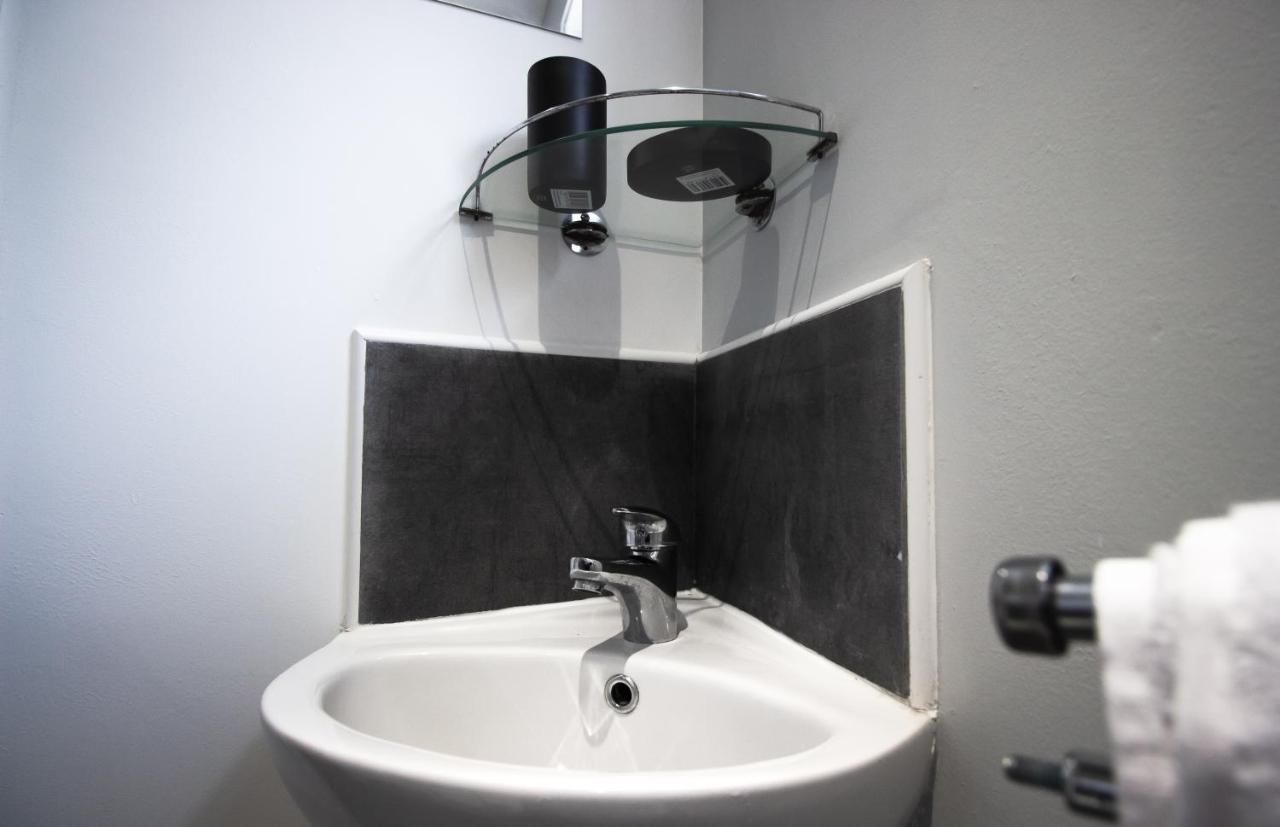 Bournemouth - Self Contained Annex Apartment Luaran gambar