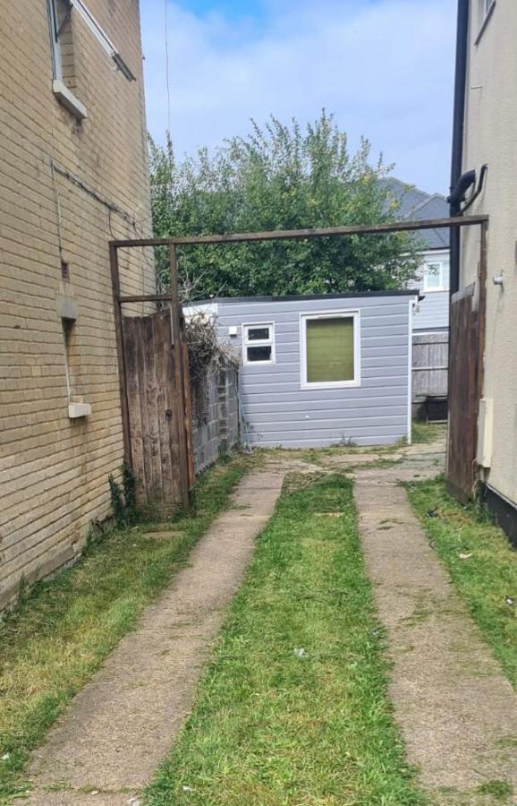 Bournemouth - Self Contained Annex Apartment Luaran gambar